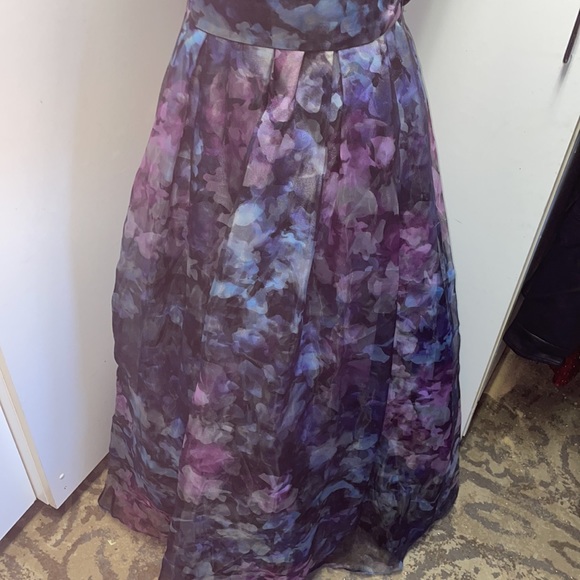 PROM // long dress - Picture 3 of 11